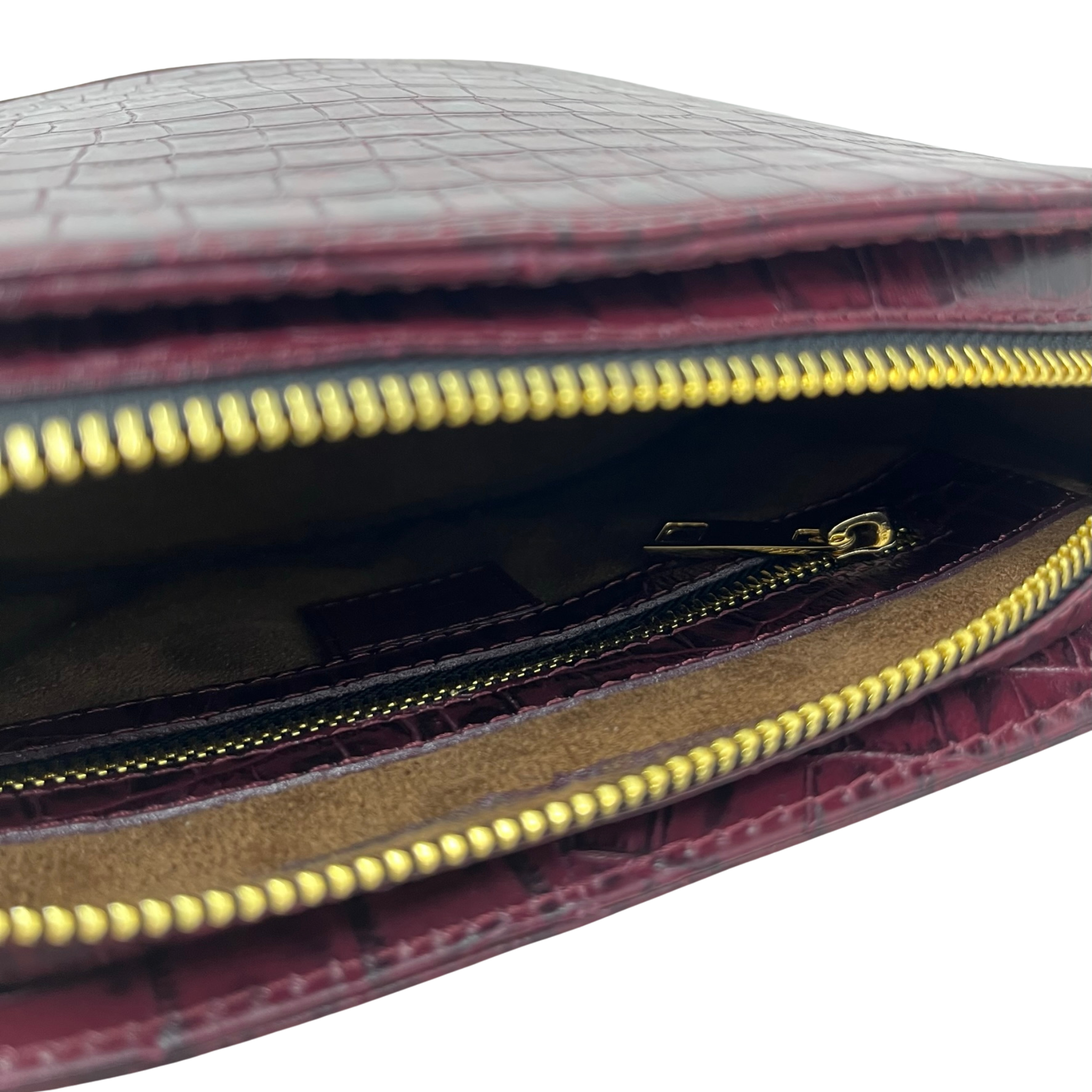 Cartera Isa Cuero Grabado Taponado Burdeos